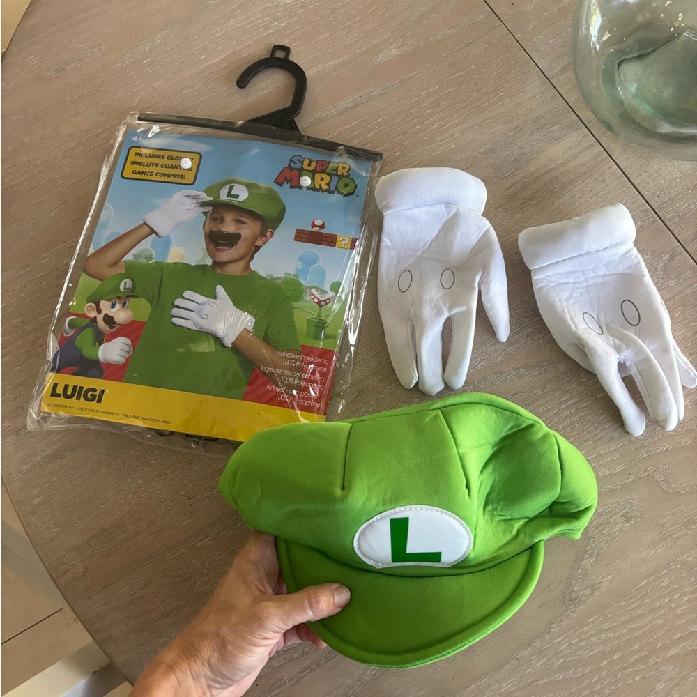 Luigi Hat/Gloves